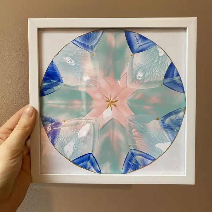 Mandala met encaustic painting